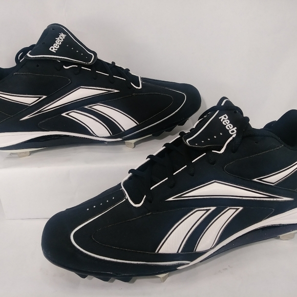 New Reebok sneakers with cleats - Picture 8 of 16